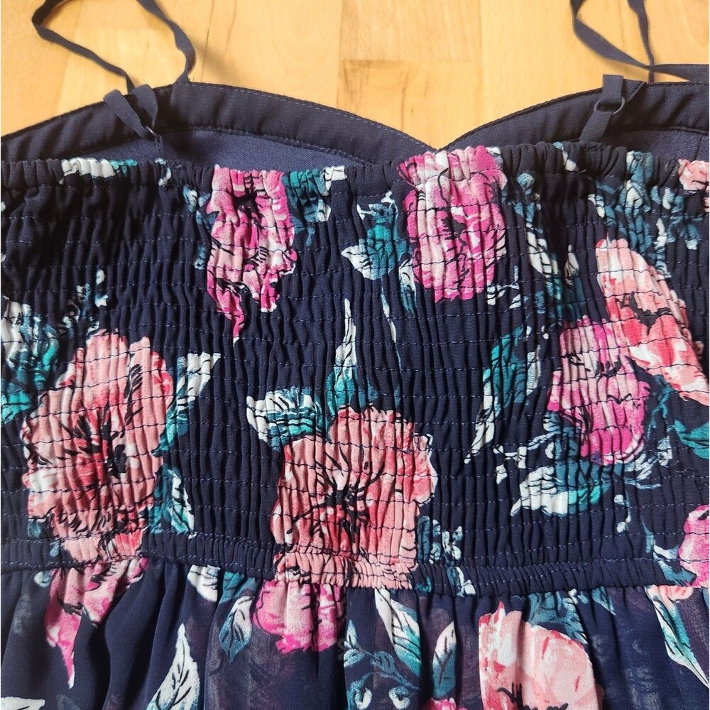 Xhilaration Navy Floral Flowy Romper, Medium - Picture 7 of 9